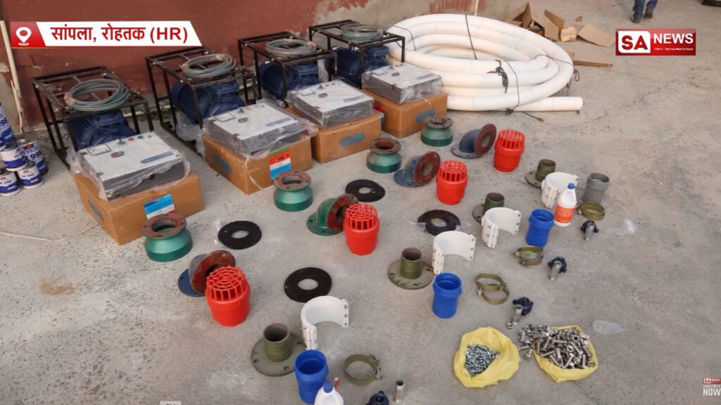 सांपला (रोहतक) में संत रामपाल जी द्वारा प्रदान मदद पहुंची तो शहर में निकली 1.5 किलोमीटर लंबी ट्रैक्टर रैली
