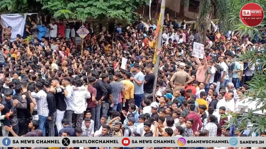 Badlapur School Case महाराष्ट्र के बदलापुर के एक स्कूल में दो बच्चियों के साथ यौन शोषण, प्रदर्शन हुए उग्र