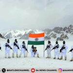 Siachen Glacier सियाचिन ग्लेशियर, एक हिमनद 