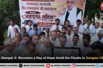 Sant Rampal Ji Maharaj Becomes a Ray of Hope Amid the Floods in Gangwa Village